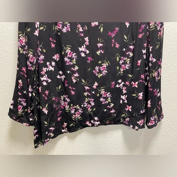 J. Jill Floral Long Sleeve Blouse Button Keyhole Back/Sleeves Lightweight Medium - Picture 5 of 8